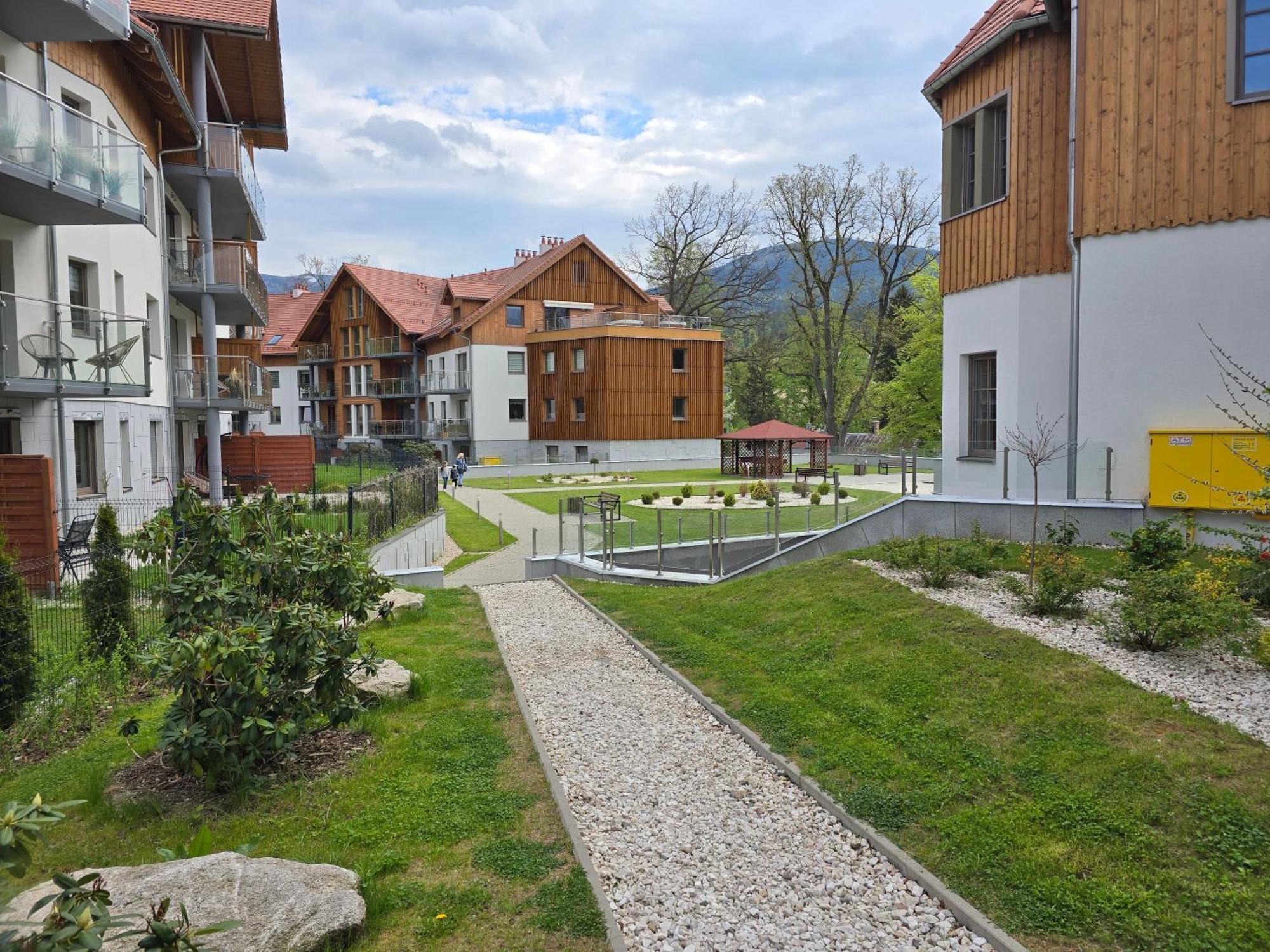 Apartment Stone Hill Z Basenem I Widokiem Na Gory
