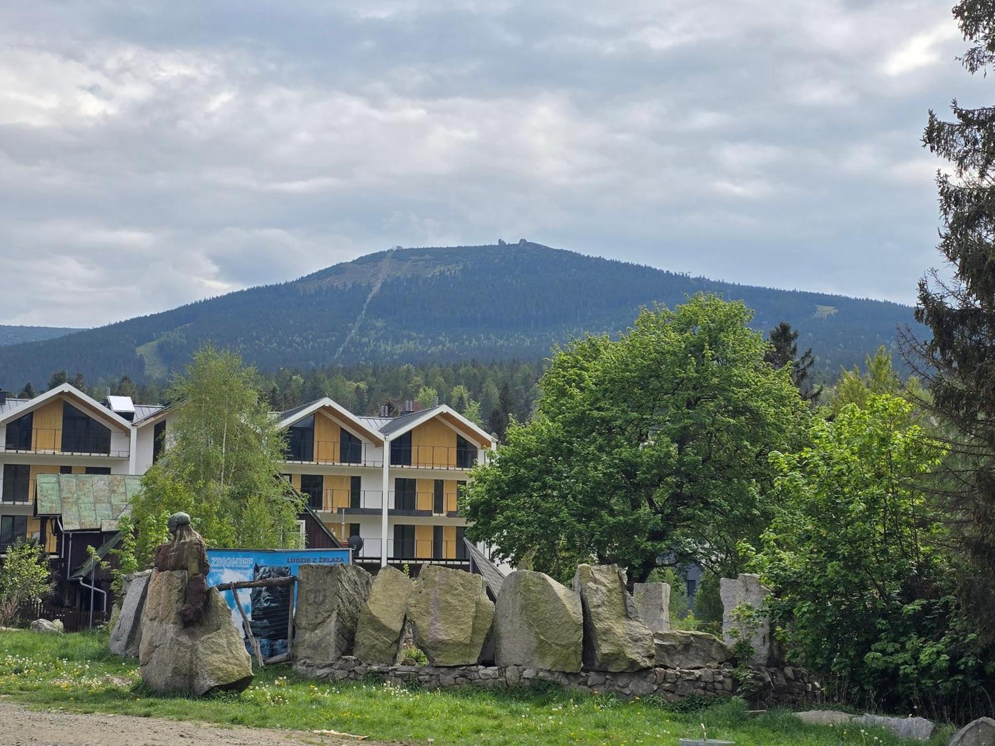 Stone Hill Z Basenem I Widokiem Na Gory *